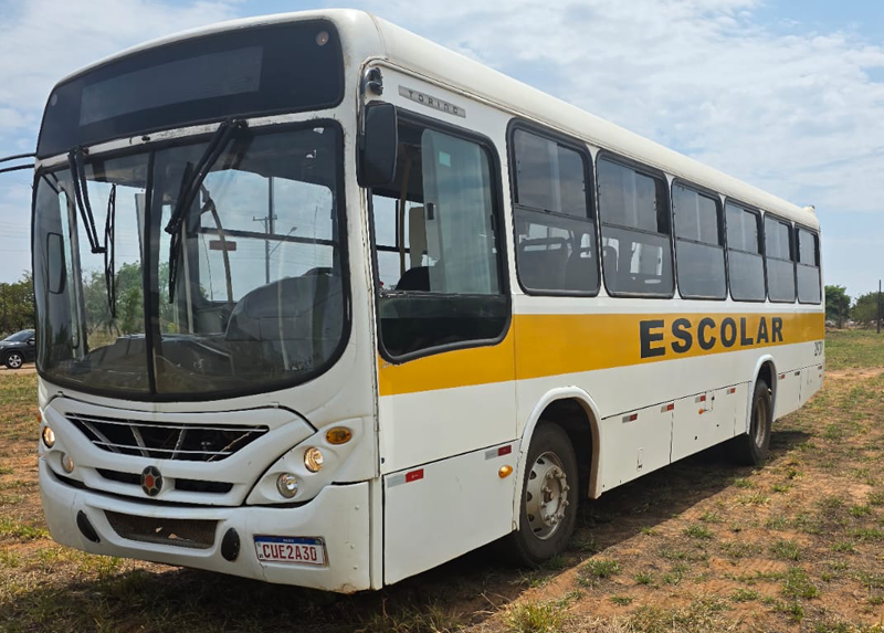 Ônibus Escolar Mercedes Benz